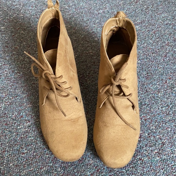 AMERICAN EAGLE booties - Picture 4 of 10